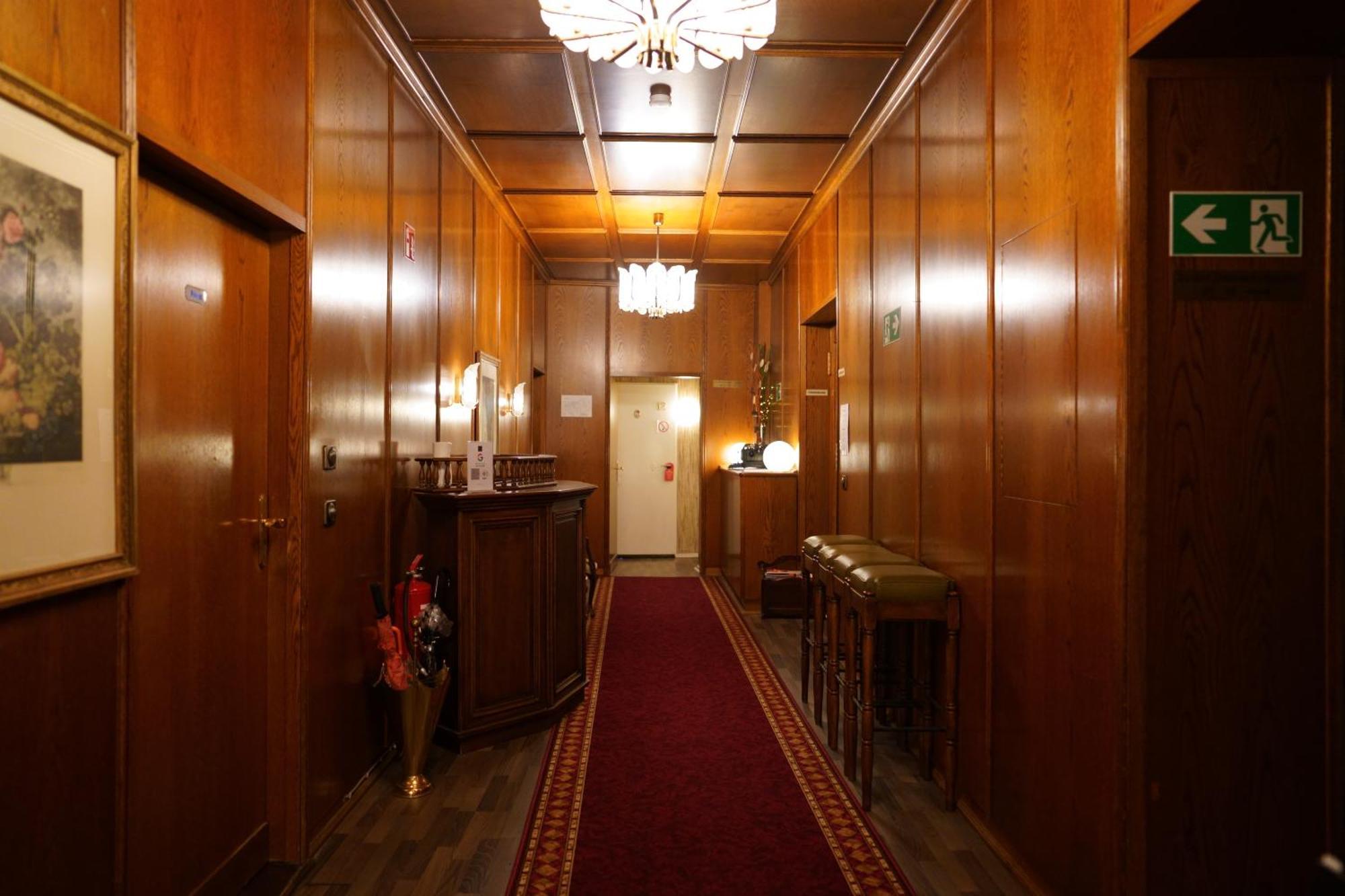 Hotel Pension Xantener Eck เบอร์ลิน ภายนอก รูปภาพ