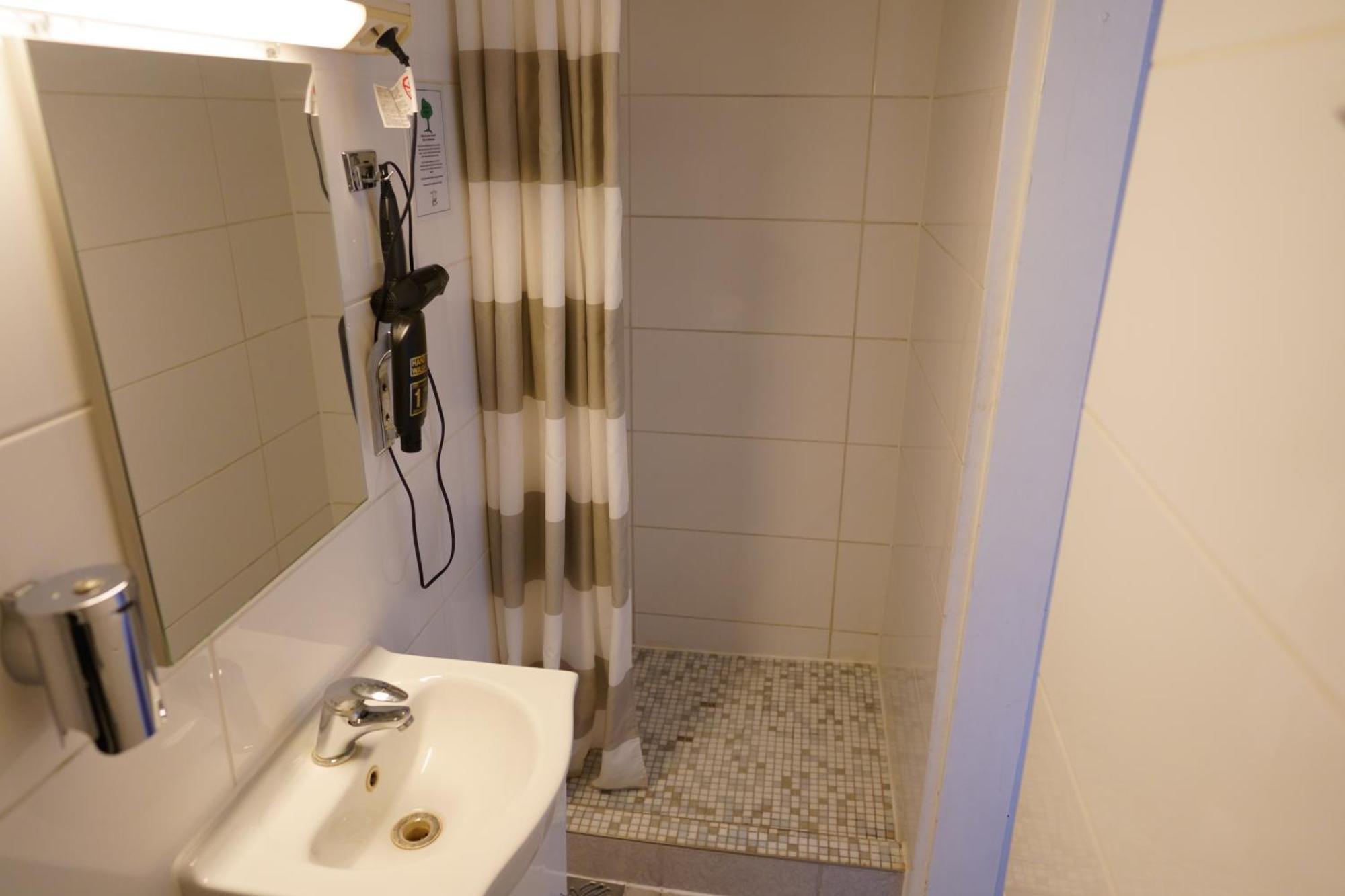 Hotel Pension Xantener Eck เบอร์ลิน ภายนอก รูปภาพ