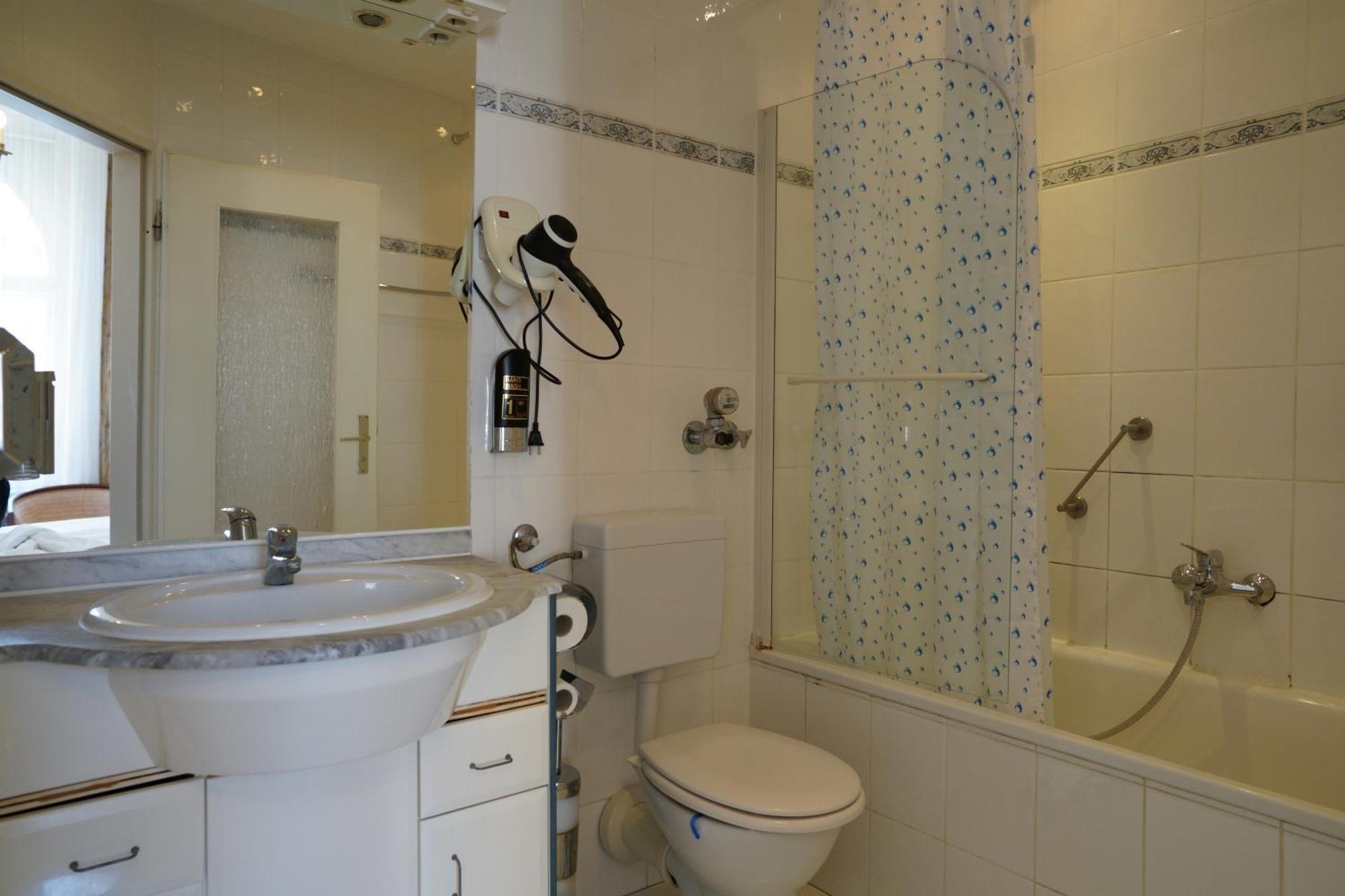Hotel Pension Xantener Eck เบอร์ลิน ภายนอก รูปภาพ